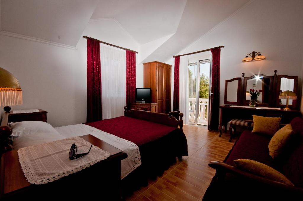 Apartments Barba Petra Dvori Sumartin Rom bilde